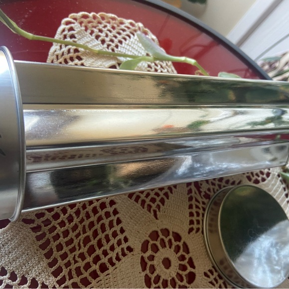 The Pampered Chef Valtrompia Star Shaped Bread Tube Oven Cylinder For Cakes, too - Picture 3 of 6